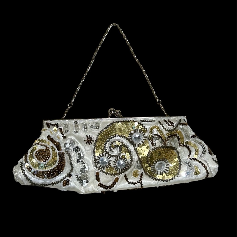 Apt 9 Elegant White and Gold Beaded Clutch